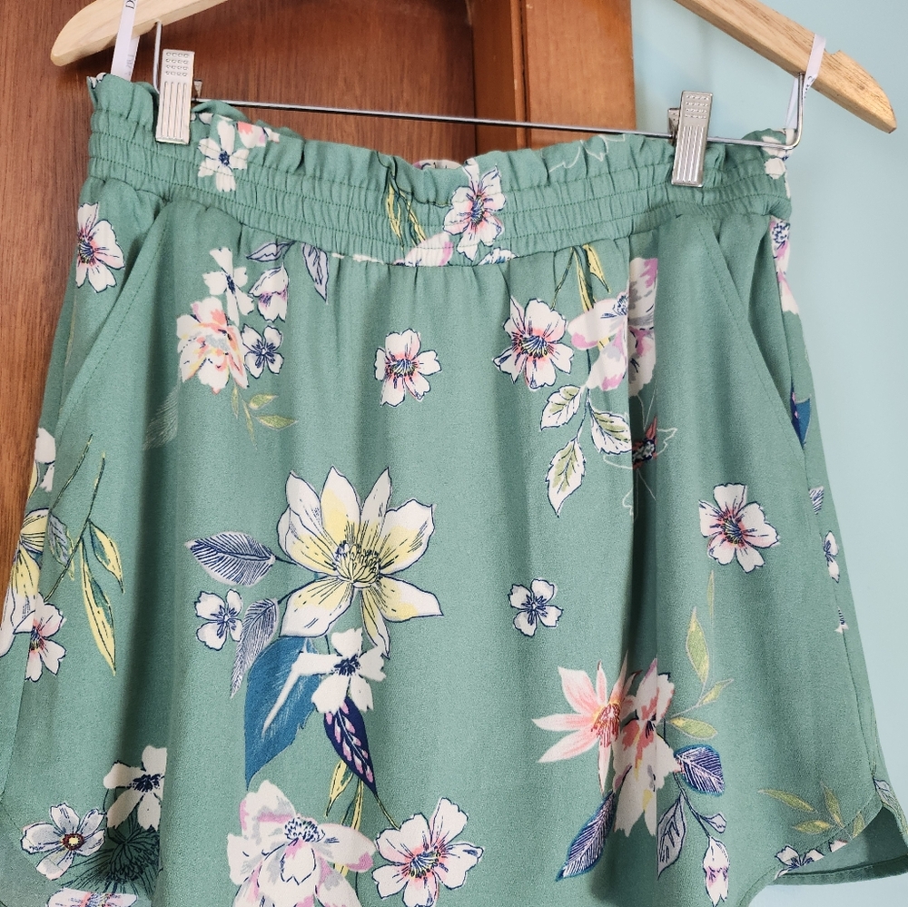 Women's DR 2, size large skort.